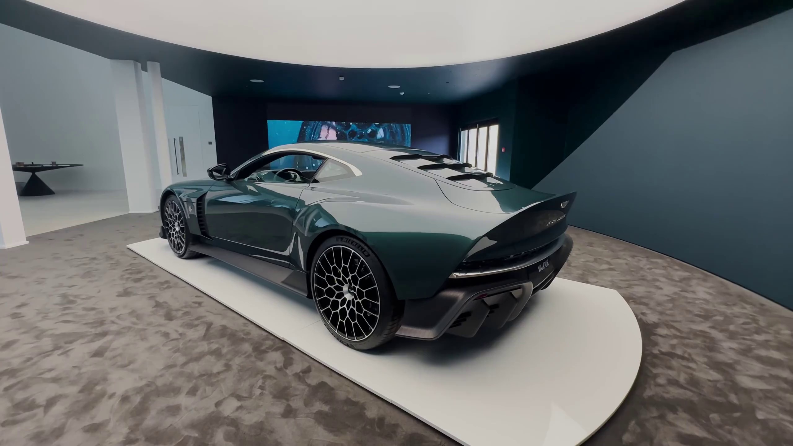 阿斯顿马丁绝杀威廉姆斯，汉密尔顿高光表现