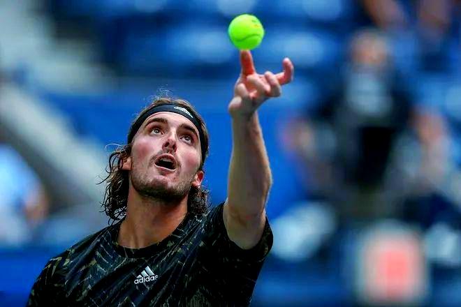 澳网轻取美网，西西帕斯扛起全队