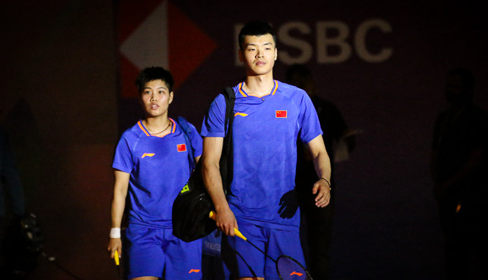 马来西亚队完胜中国队，黄鸭组合带队取胜