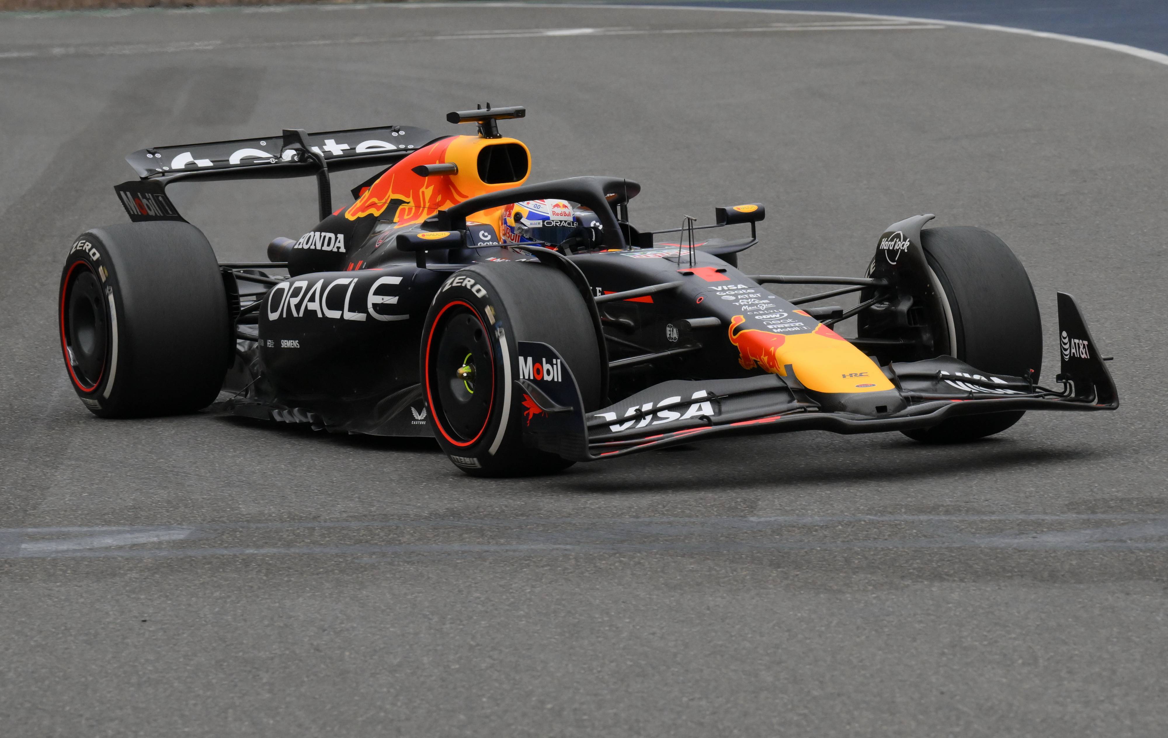 索伯车队鏖战迈凯伦，塞恩斯刷新纪录