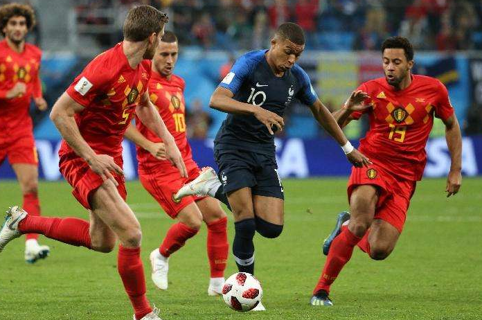 印度队轻取法国队，黄鸭组合关键制胜