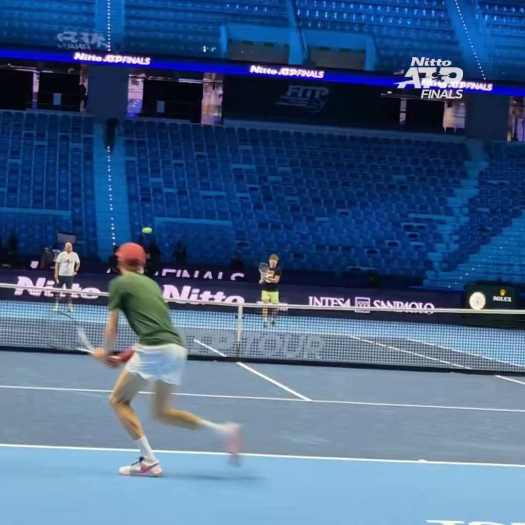 ATP总决赛绝杀拉沃尔杯，辛纳高光表现