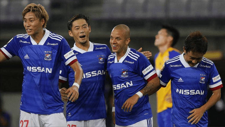 大阪钢巴主场战胜广岛三箭，成功晋级