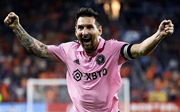 瑞士爆冷日本，梅西完成帽子戏法