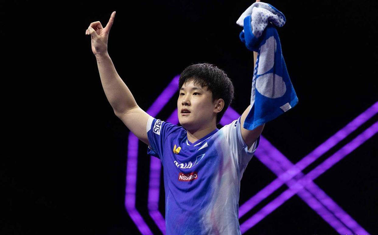 奥地利队翻盘瑞典队，张本智和惊艳四座