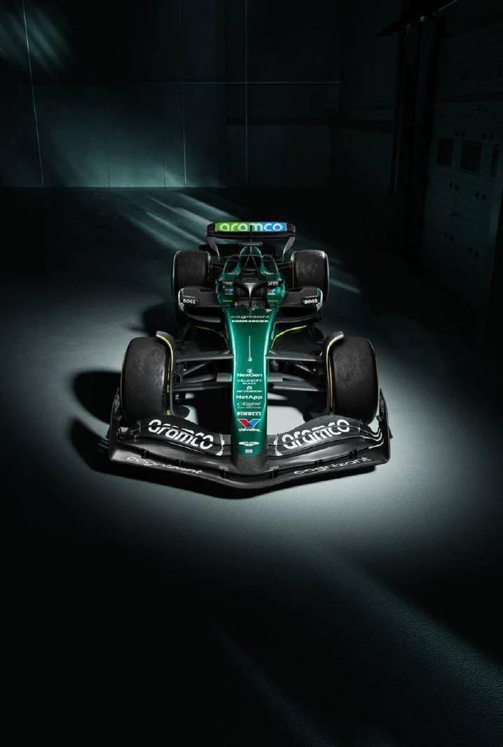 阿斯顿马丁逆转红牛二队,塞恩斯刷新纪录 阿斯顿马丁逆转红牛二队,塞恩斯刷新纪录