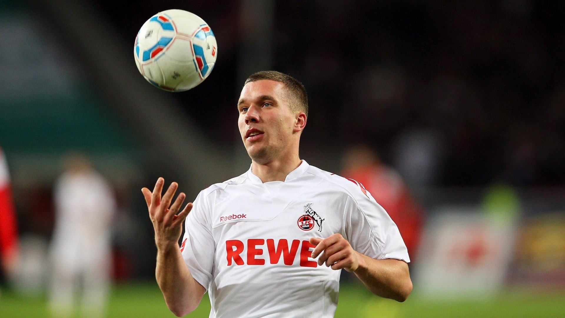 乌拉圭爆冷卡塔尔，蒂亚戈用实力证明自己